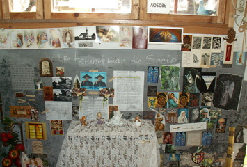 ohne Worte - Engel, Kunst + Kitsch, Installation, Neuwagenmühle 2009