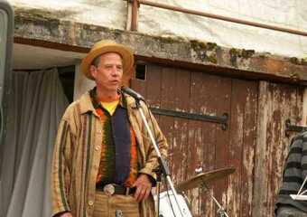 ... denn am Ende der Welt liegt das Paradies - Ausstellungseröffnung 2011