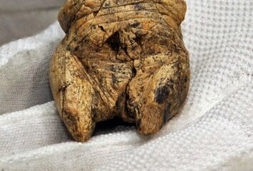 Frau vom Hohle Fels, Schwäbische Alp; Datierung: ca. 40.000 v.Z. // Quelle: image-1217332-galleryV9-sjnk-1217332