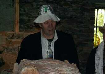 ... denn am Ende der Welt liegt das Paradies - Ausstellungseröffnung 2011